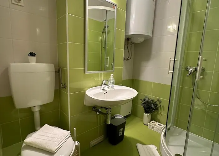 Διαμέρισμα App *